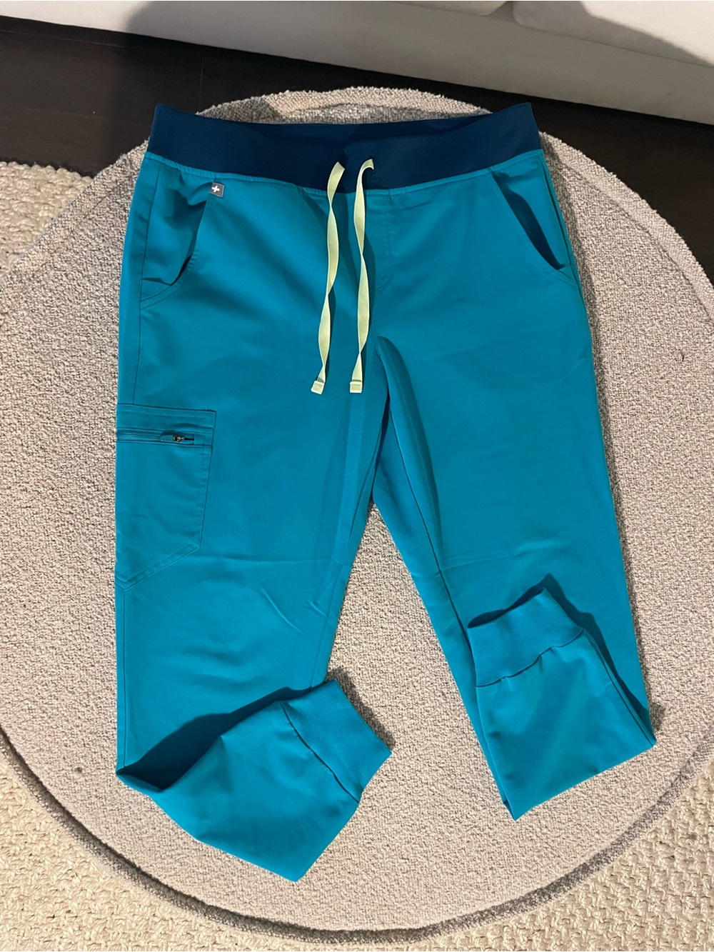 Figs Zamora Jogger Teal Scrub Waistband with Navy Trim, Medium